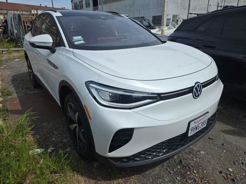 Used 2023 Volkswagen ID.4 Pro S image 3
