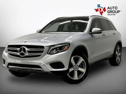 Used 2019 Mercedes-Benz GLC 300 image 4