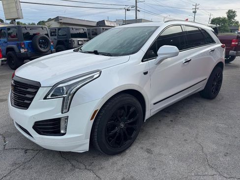 Used 2017 Cadillac XT5 Luxury w/ Driver Awareness Package FWD image 8