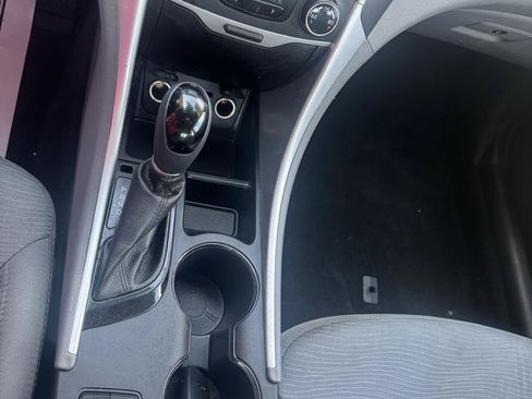 Used 2013 Hyundai Sonata Hybrid FWD image 11