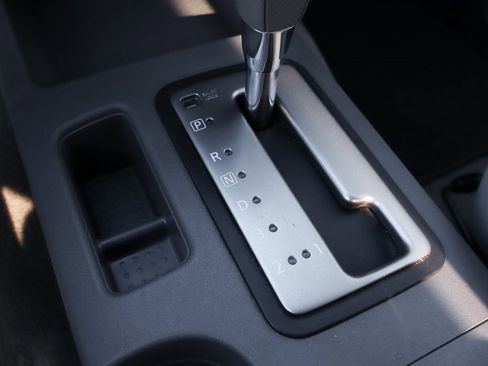 Used 2018 Nissan Frontier SV image 31