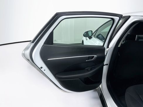Used 2025 Hyundai Sonata SEL FWD image 27