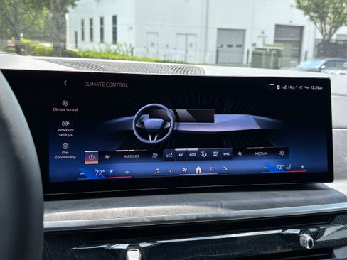 New 2027 BMW X7 xDrive40i w/ Executive Package AWD/4WD image 32