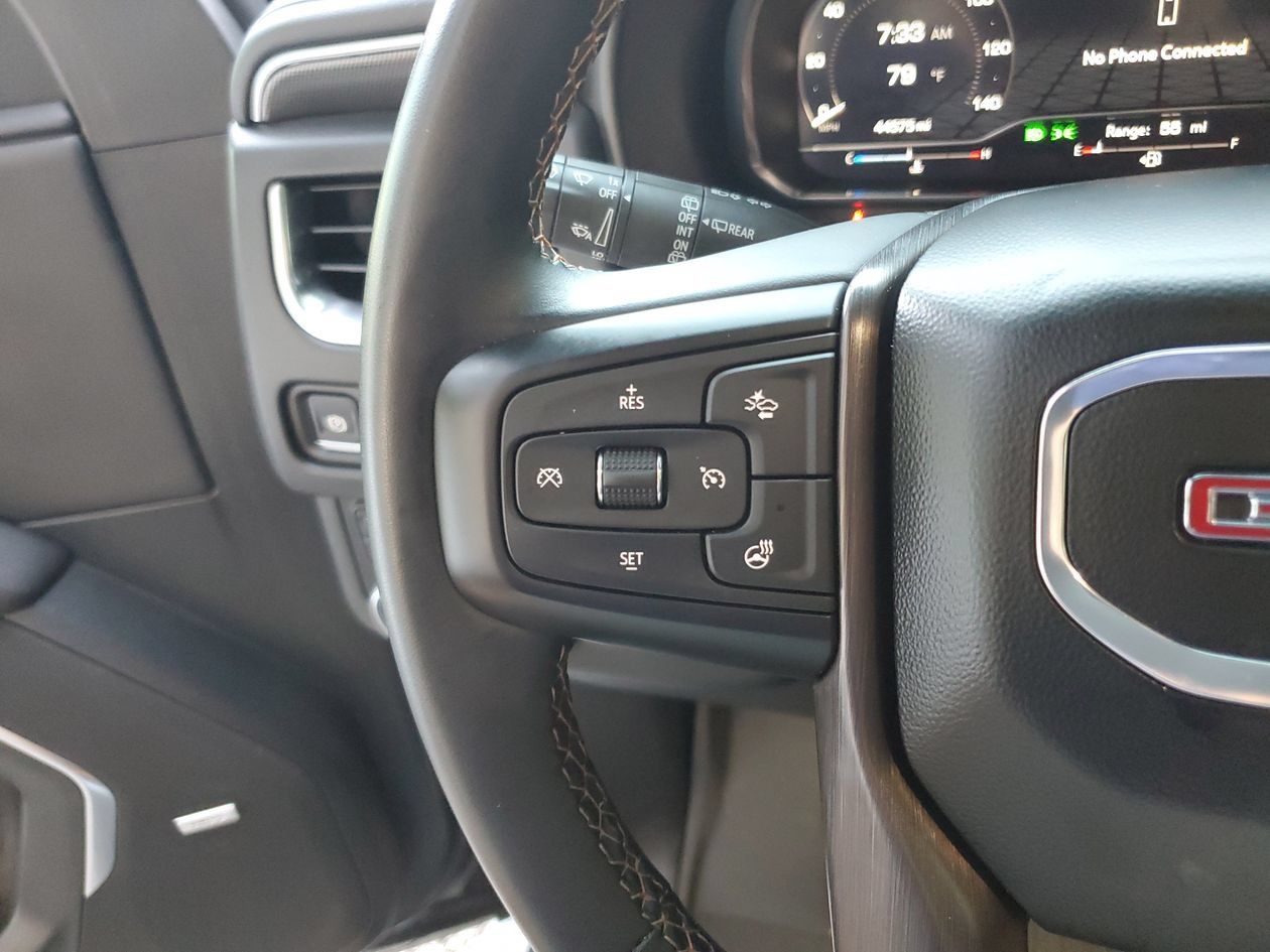 Used 2024 GMC Yukon AT4 w/ AT4 Premium Package AWD/4WD image 28
