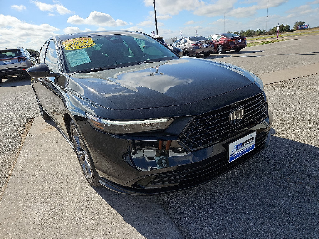 Used 2024 Honda Accord EX image 11