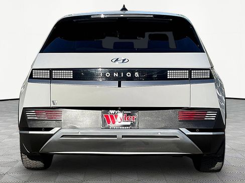Used 2022 Hyundai Ioniq 5 SE image 5