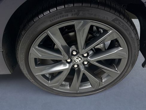 Used 2025 Toyota Corolla SE image 21