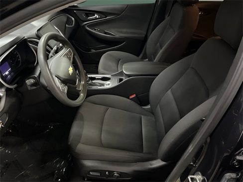 Used 2022 Chevrolet Malibu LT image 11