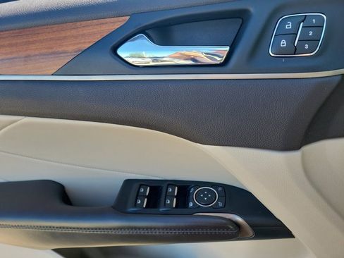 Used 2019 Lincoln MKC Select w/ Select Plus Package image 25