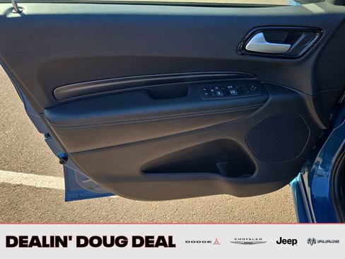 Used 2024 Dodge Durango SXT w/ SXT Blacktop Group image 11