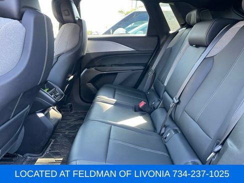 Used 2024 Cadillac Lyriq Tech AWD/4WD image 9