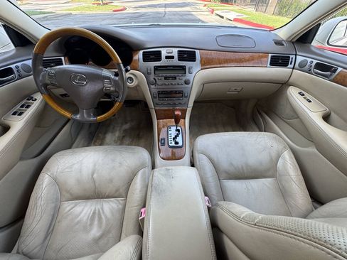 Used 2005 Lexus ES 330 FWD image 10