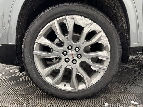 New 2026 GMC Acadia Denali w/ Super Cruise Package image 19