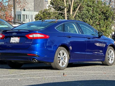 Used 2016 Ford Fusion Energi Titanium image 4