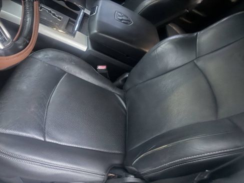 Used 2013 RAM 1500 Laramie RWD image 23