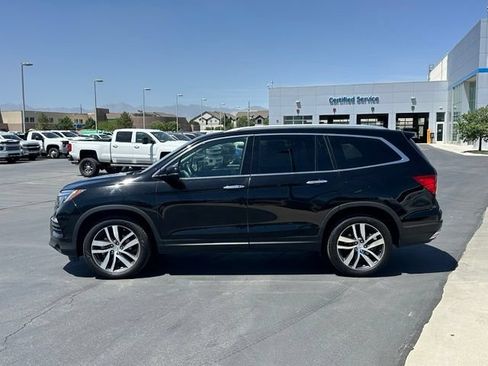 Used 2017 Honda Pilot Elite image 2