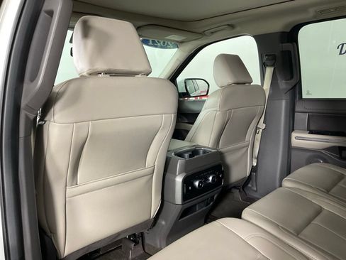 Certified 2021 Ford Expedition XLT RWD image 14