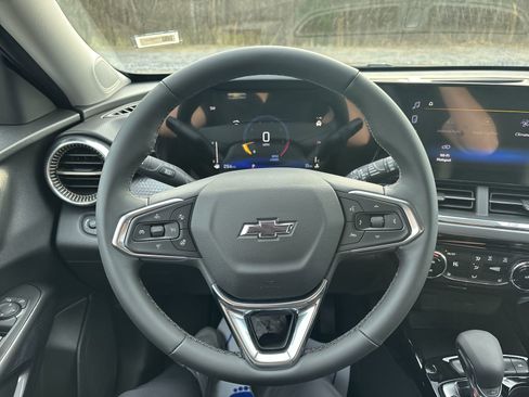 New 2026 Chevrolet Trax ACTIV FWD image 17