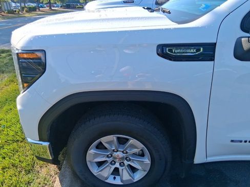 Used 2025 GMC Sierra 1500 Pro w/ Pro Value Package RWD image 8