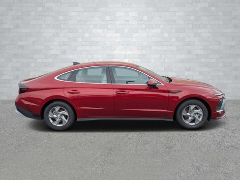 New 2025 Hyundai Sonata SE image 3