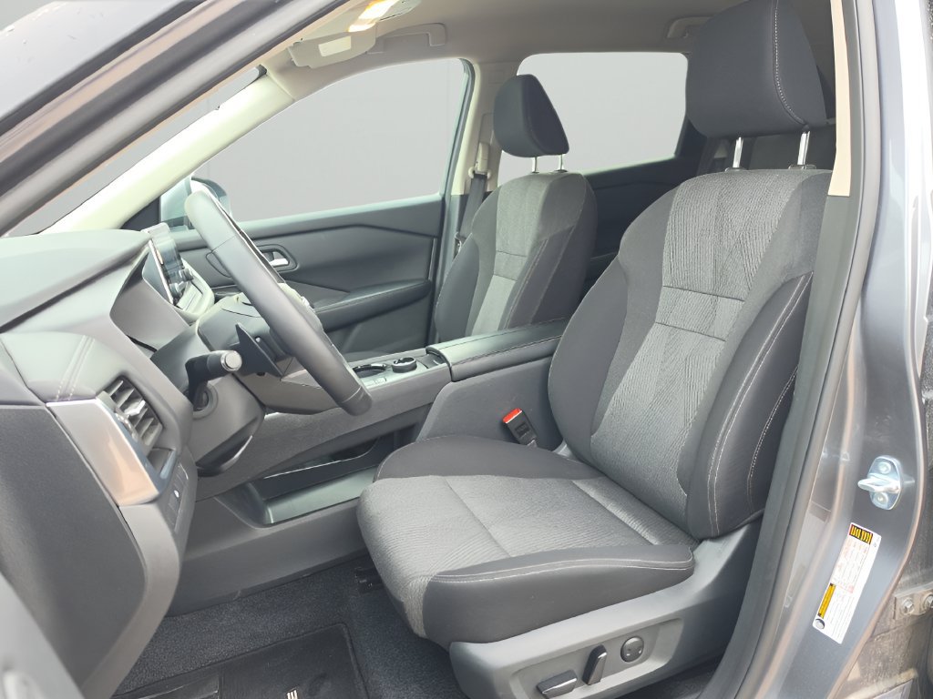 Used 2026 Nissan Rogue SV AWD/4WD image 10