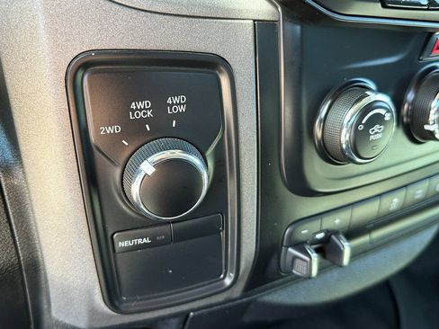 Used 2018 RAM 3500 Tradesman w/ Chrome Appearance Group image 24