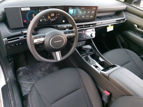 Used 2025 Hyundai Tucson SEL image 17