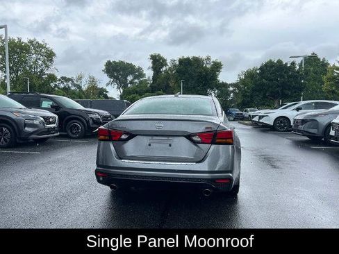 Certified 2023 Nissan Altima 2.5 SR w/ SR Premium Package FWD image 13