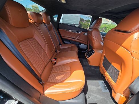 Used 2023 Maserati Quattroporte Trofeo RWD image 43