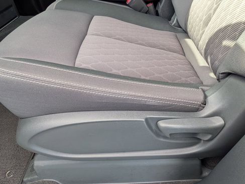 Certified 2024 Nissan Titan SV w/ Accessory Utility Package image 15