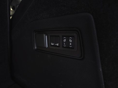 Used 2025 Cadillac Escalade V AWD/4WD image 35