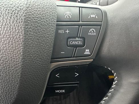 Certified 2025 Toyota Camry SE w/ Convenience Package image 21