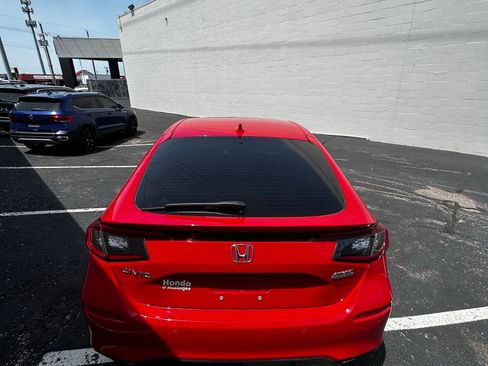 Used 2023 Honda Civic Sport Touring image 5