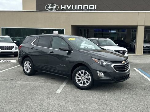Used 2021 Chevrolet Equinox LT image 1