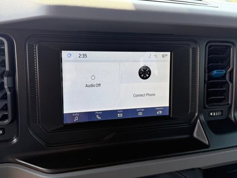 Used 2022 Ford Bronco Black Diamond AWD/4WD image 19
