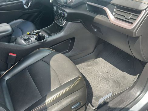 Used 2024 GMC Terrain AT4 w/ Tech Package image 6