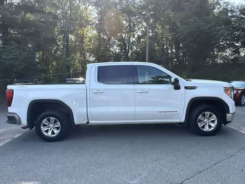 Used 2020 GMC Sierra 1500 SLE w/ SLE Value Package AWD/4WD image 3