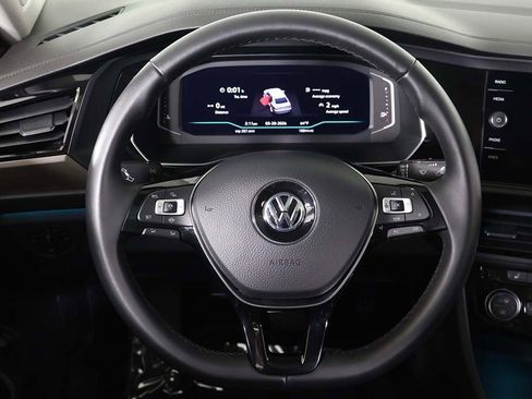 Used 2019 Volkswagen Jetta SEL Premium image 41