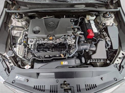 Used 2024 Toyota Camry SE image 21