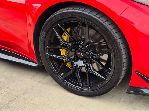 Used 2025 Chevrolet Corvette Z06 image 7