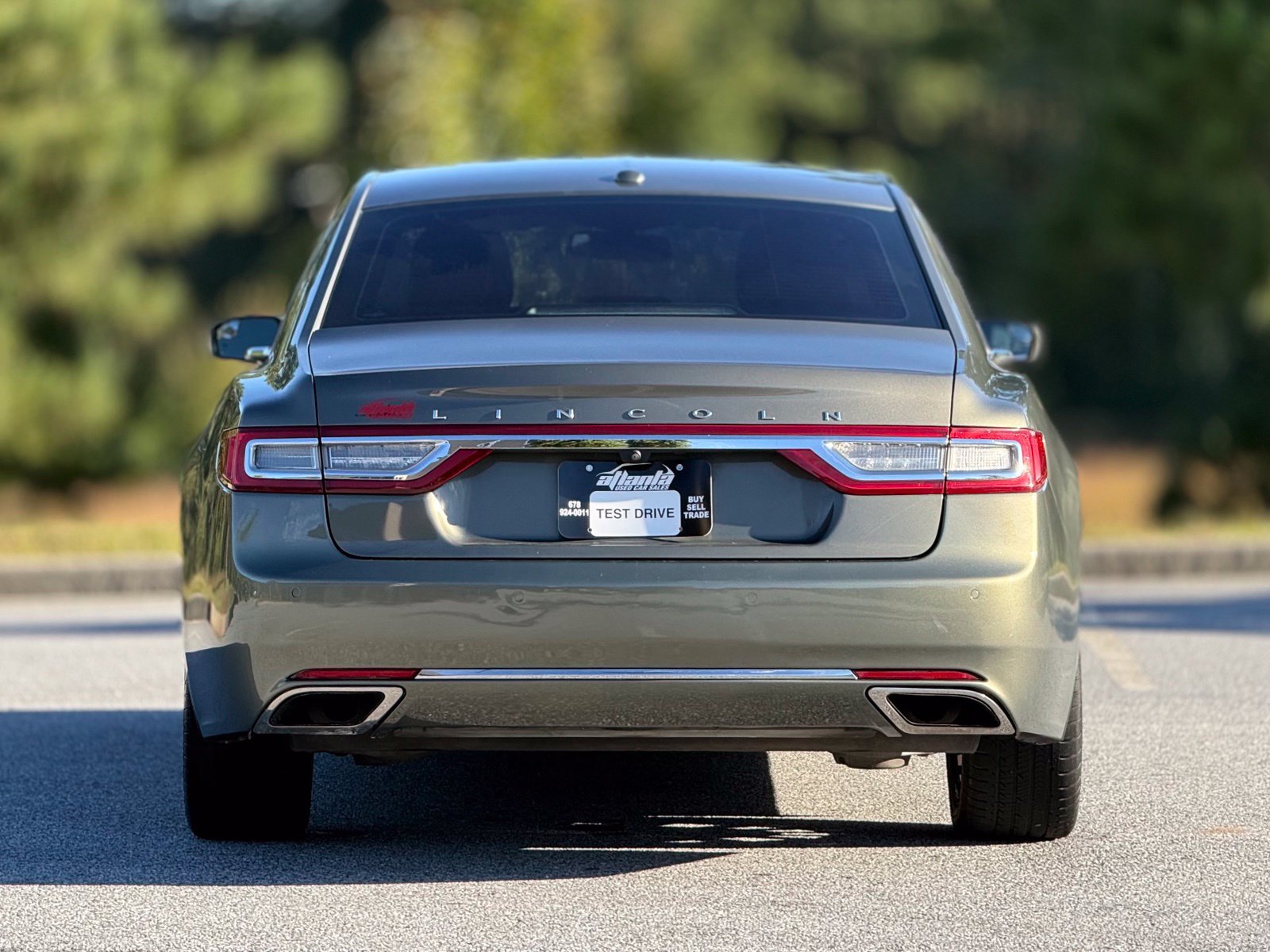Used 2017 Lincoln Continental Select FWD image 6