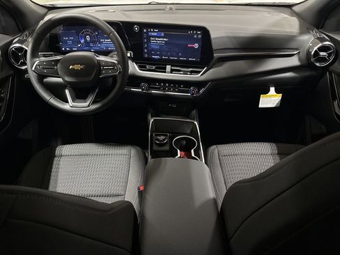 New 2026 Chevrolet Equinox LT w/ Safety and Technology Package AWD/4WD image 10