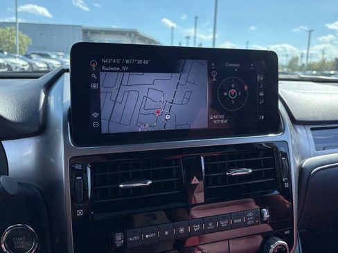 Used 2023 Lexus GX 460 Premium w/ Premium Package AWD/4WD image 13