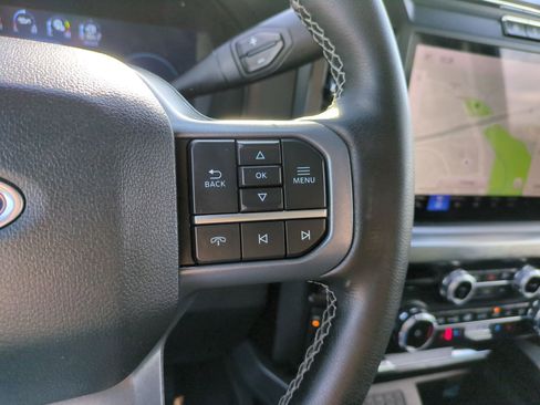 Used 2025 Ford F250 Lariat w/ Lariat Ultimate Package image 18