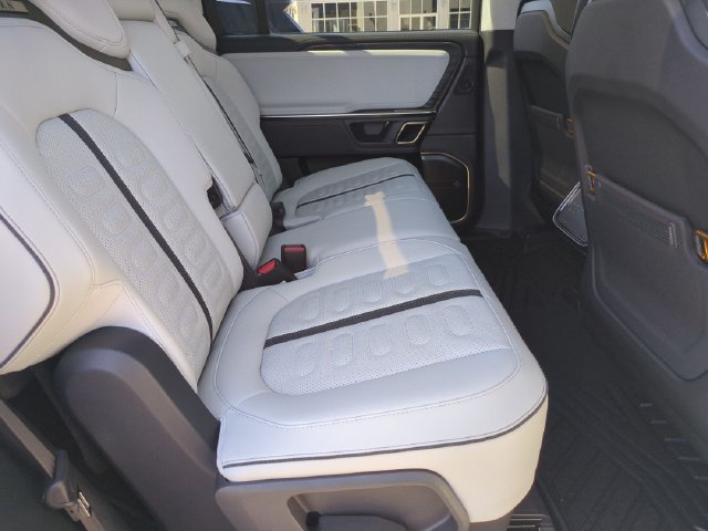 Used 2023 Rivian R1S Adventure Quad AWD/4WD image 25