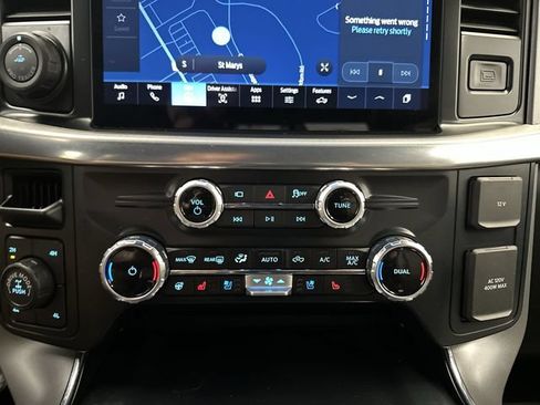 Used 2025 Ford F150 Lariat w/ Equipment Group 501A Mid AWD/4WD image 19