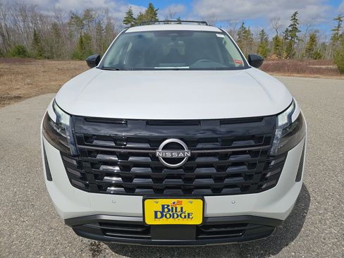 New 2026 Nissan Pathfinder SV image 10