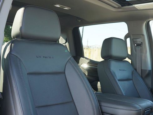 Used 2024 GMC Sierra 1500 Denali w/ Technology Package AWD/4WD image 29
