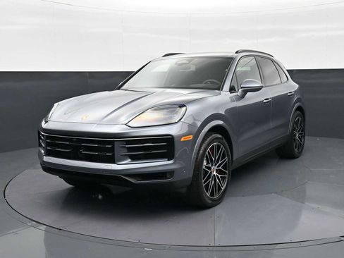 New 2026 Porsche Cayenne S AWD/4WD image 1