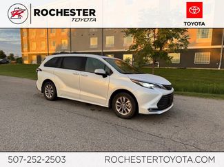 Used 2022 Toyota Sienna XLE FWD video 1